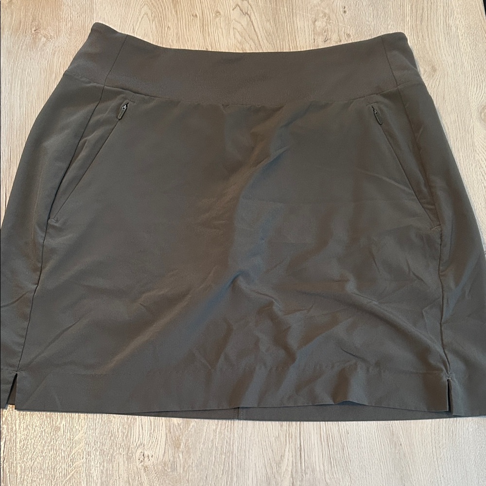 Athleta Green SoHo Skort
